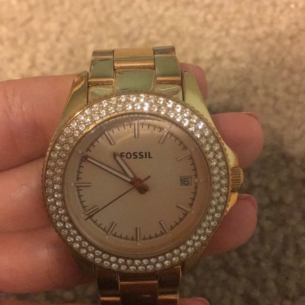 NEW FOSSIL WATCH - Picture 3 of 4
